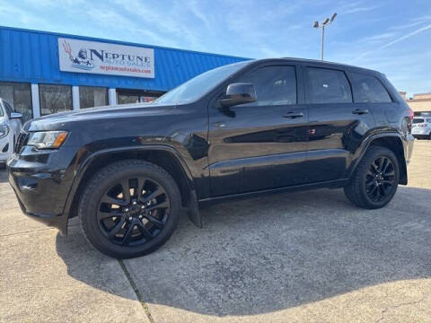 2017 Jeep Grand Cherokee Altitude 4WD photo