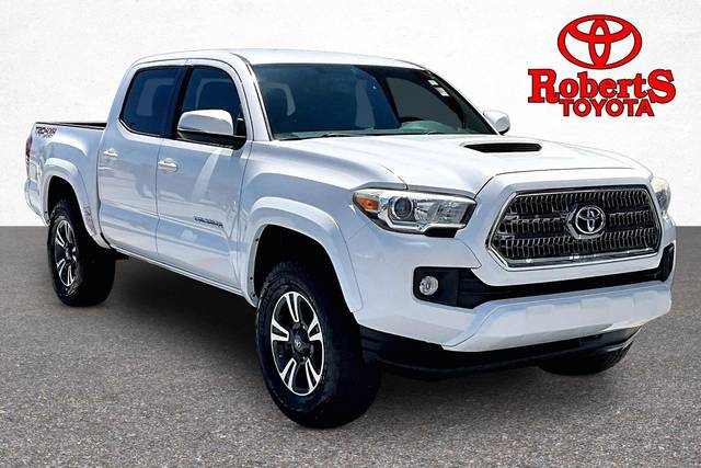 2017 Toyota Tacoma TRD Sport 4WD photo