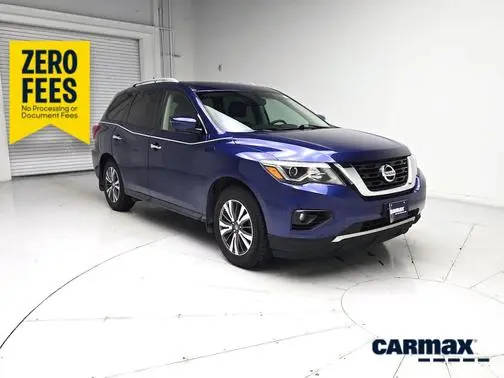 2017 Nissan Pathfinder SL FWD photo
