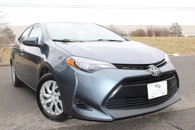 2017 Toyota Corolla LE FWD photo