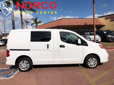 2017 Nissan NV200 SV FWD photo