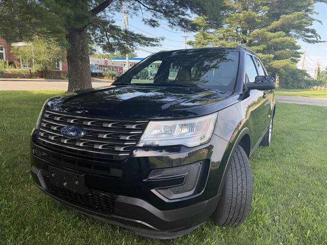 2017 Ford Explorer Base 4WD photo