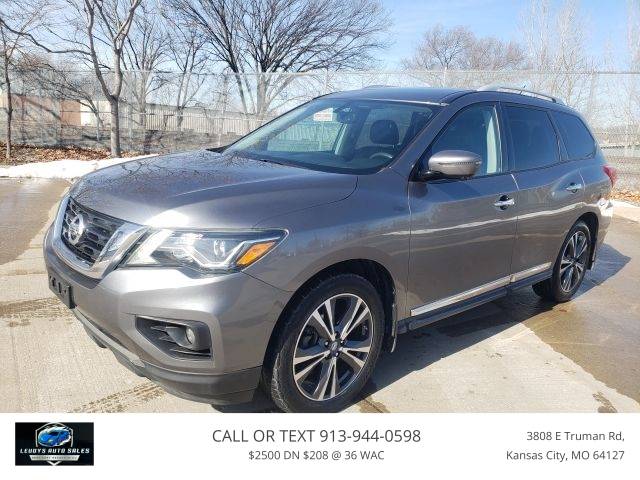 2017 Nissan Pathfinder Platinum 4WD photo