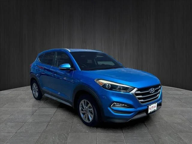 2017 Hyundai Tucson SE Plus FWD photo