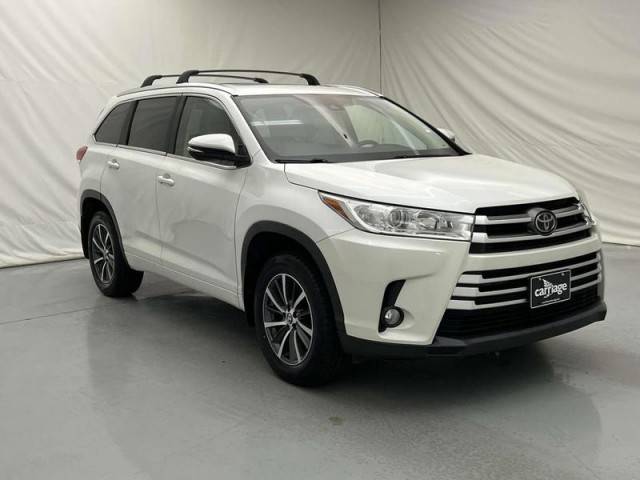 2017 Toyota Highlander XLE AWD photo