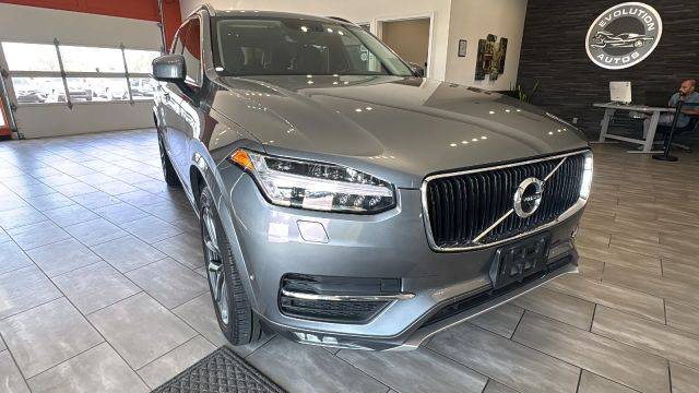 2017 Volvo XC90 Momentum AWD photo