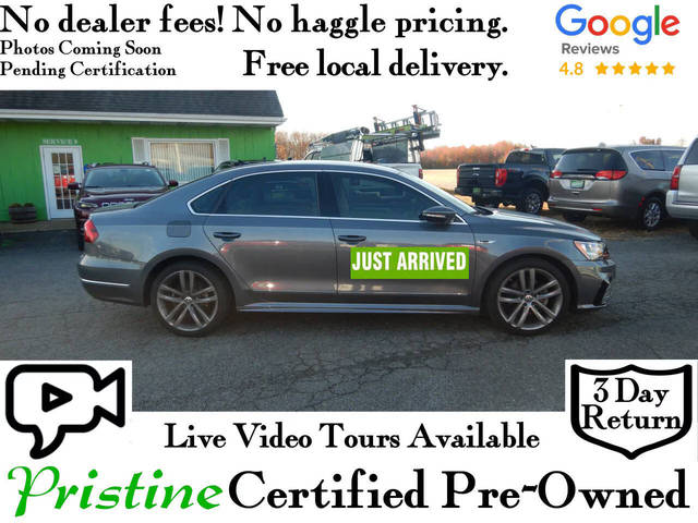 2017 Volkswagen Passat R-Line w/Comfort Pkg FWD photo