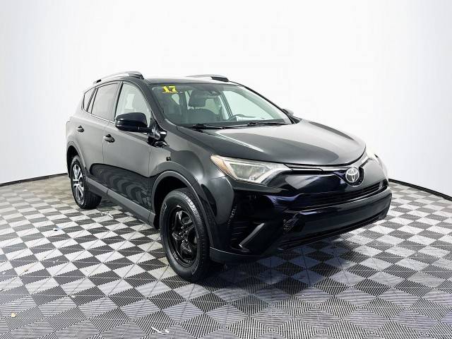 2017 Toyota RAV4 LE FWD photo