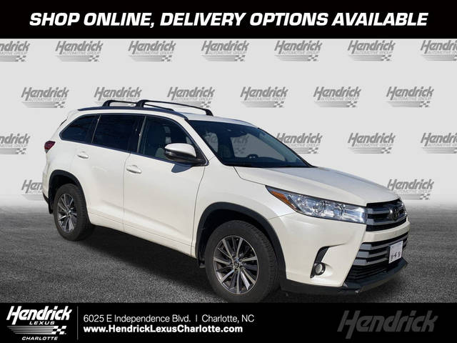 2017 Toyota Highlander XLE AWD photo