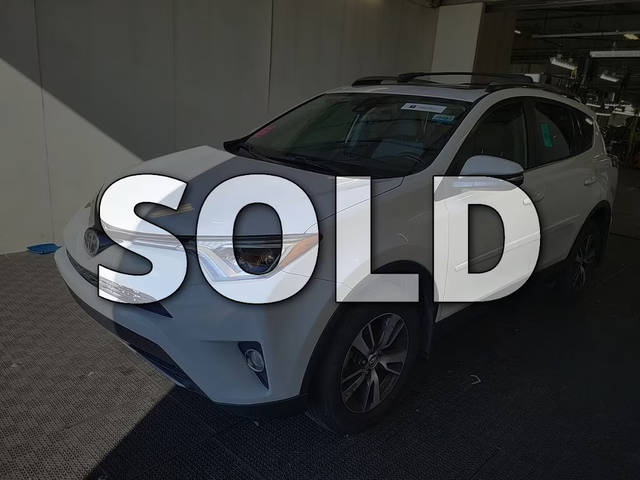 2017 Toyota RAV4 XLE AWD photo