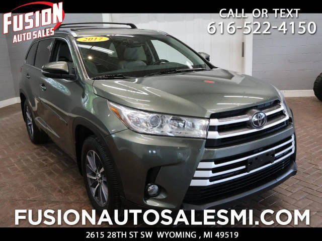 2017 Toyota Highlander XLE AWD photo