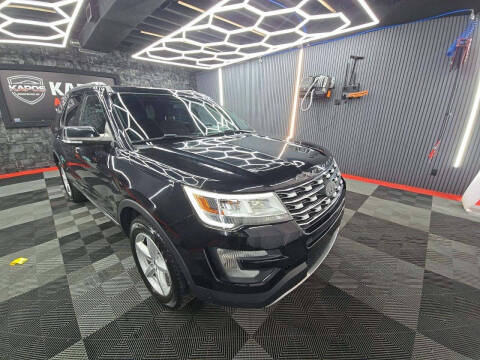 2017 Ford Explorer XLT 4WD photo