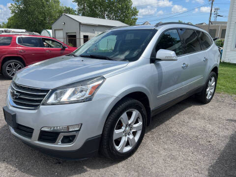 2017 Chevrolet Traverse LT FWD photo