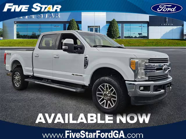2017 Ford F-350 Super Duty Lariat 4WD photo