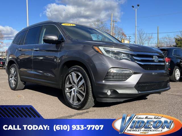 2017 Honda Pilot Elite AWD photo