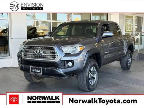 2017 Toyota Tacoma TRD Off Road RWD photo