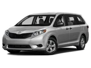 2017 Toyota Sienna LE FWD photo