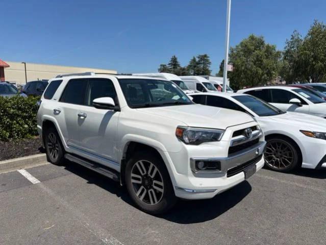 2017 Toyota 4Runner Limited 4WD photo