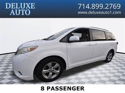 2017 Toyota Sienna LE FWD photo