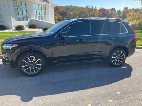 2017 Volvo XC90 Momentum AWD photo