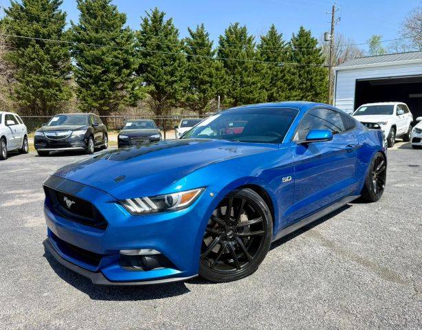 2017 Ford Mustang GT RWD photo