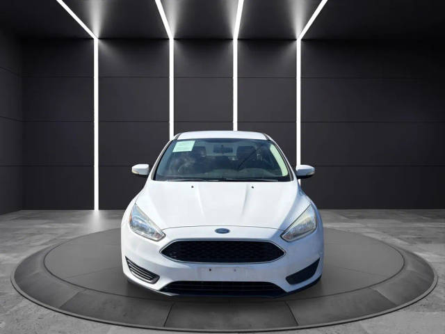 2017 Ford Focus SE FWD photo