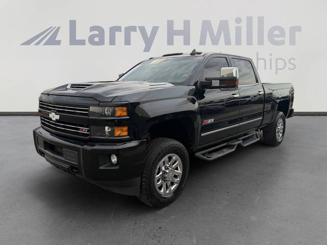 2017 Chevrolet Silverado 3500HD LTZ 4WD photo