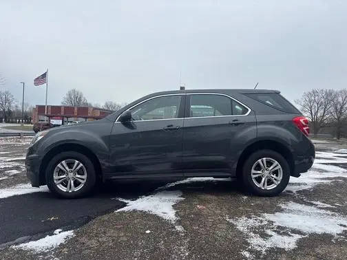 2017 Chevrolet Equinox LS FWD photo