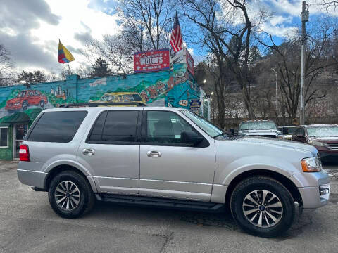 2016 Ford Expedition XLT 4WD photo