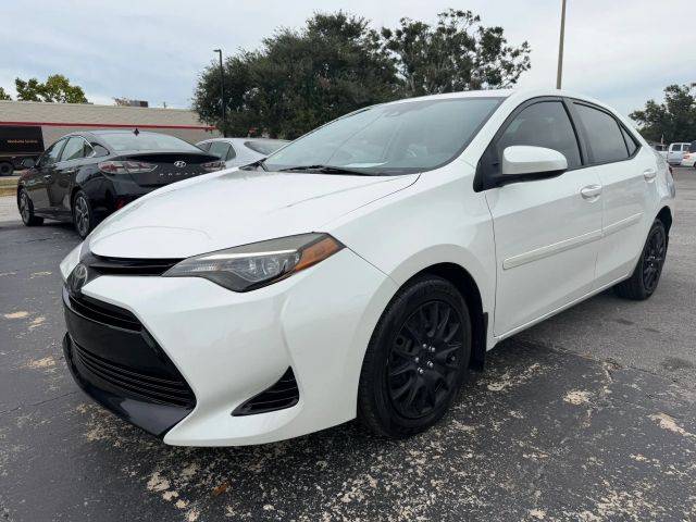 2017 Toyota Corolla LE FWD photo