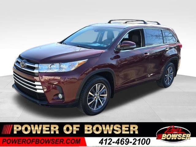 2017 Toyota Highlander XLE AWD photo