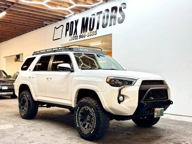 2015 Toyota 4Runner SR5 4WD photo