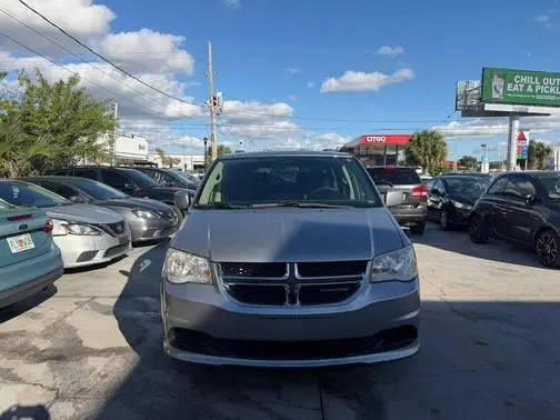 2016 Dodge Grand Caravan SXT FWD photo