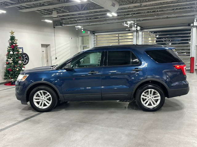 2017 Ford Explorer Base 4WD photo