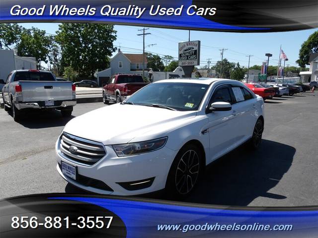 2017 Ford Taurus SEL FWD photo