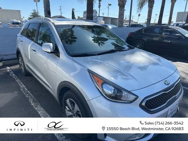 2017 Kia Niro EX FWD photo