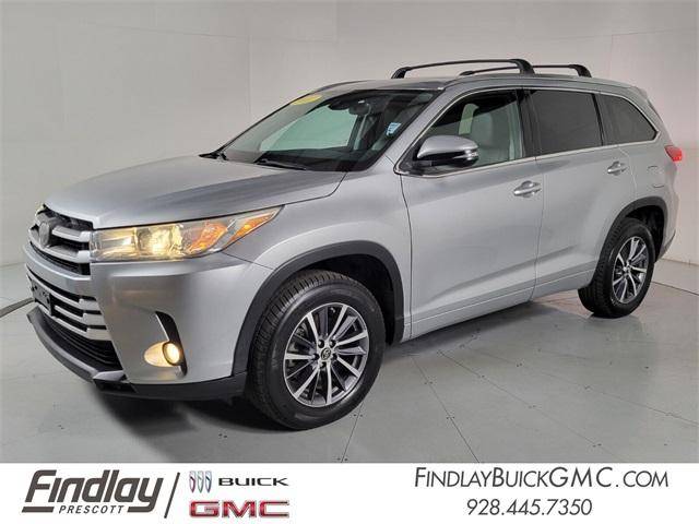 2017 Toyota Highlander XLE FWD photo