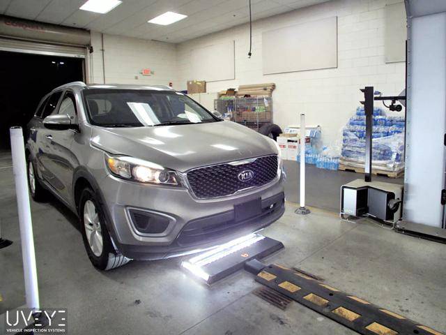 2017 Kia Sorento LX FWD photo