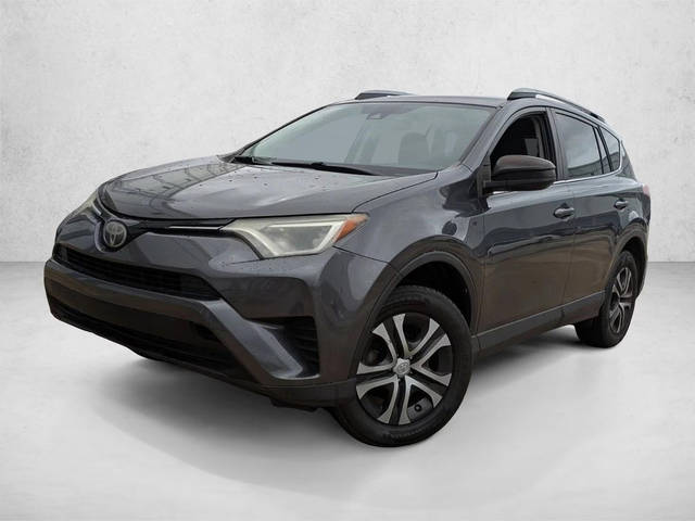 2017 Toyota RAV4 LE FWD photo