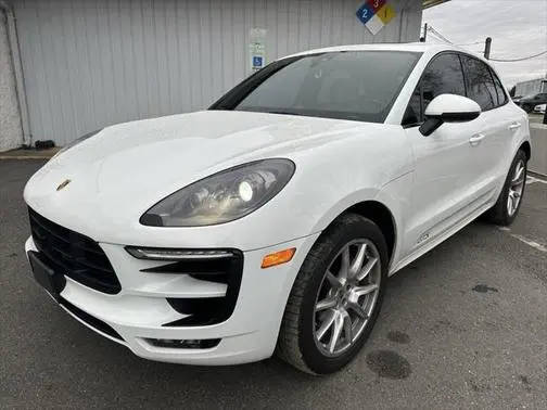 2017 Porsche Macan GTS AWD photo