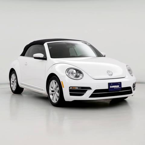 2017 Volkswagen Beetle 1.8T Classic FWD photo