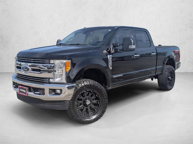 2017 Ford F-250 Super Duty Lariat 4WD photo