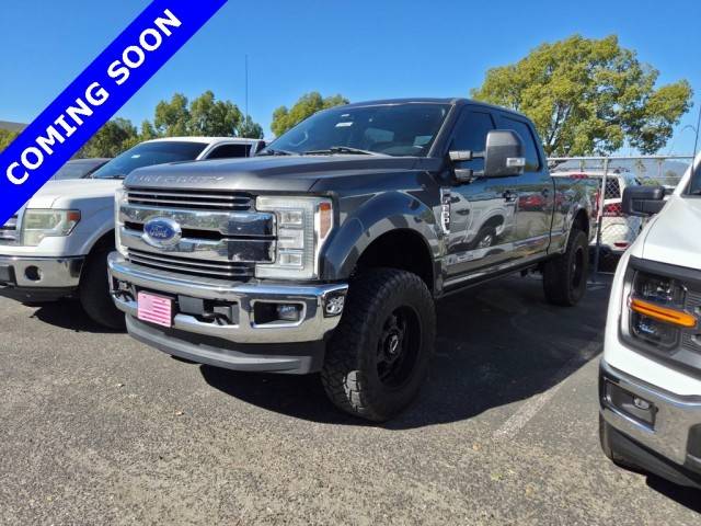 2017 Ford F-250 Super Duty Lariat 4WD photo