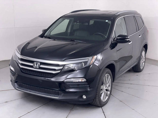 2017 Honda Pilot Touring AWD photo