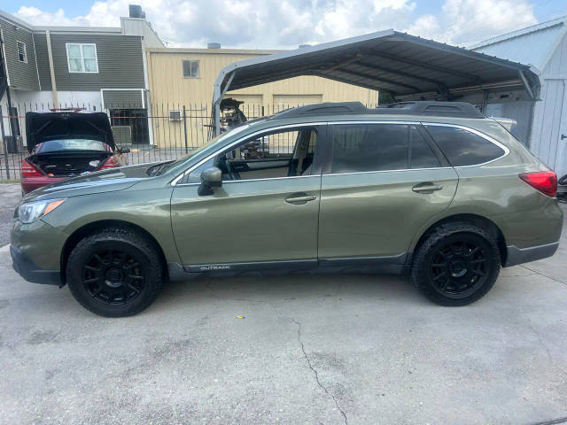 2017 Subaru Outback Premium AWD photo