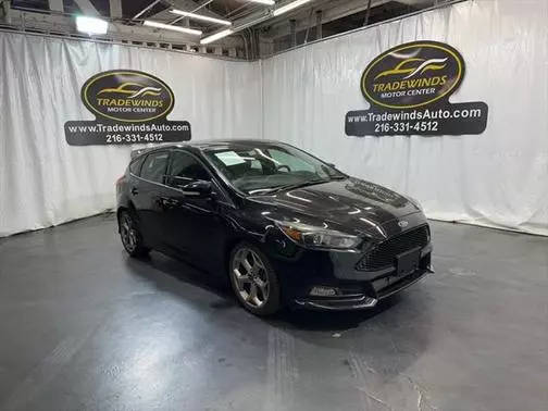 2017 Ford Focus ST FWD photo