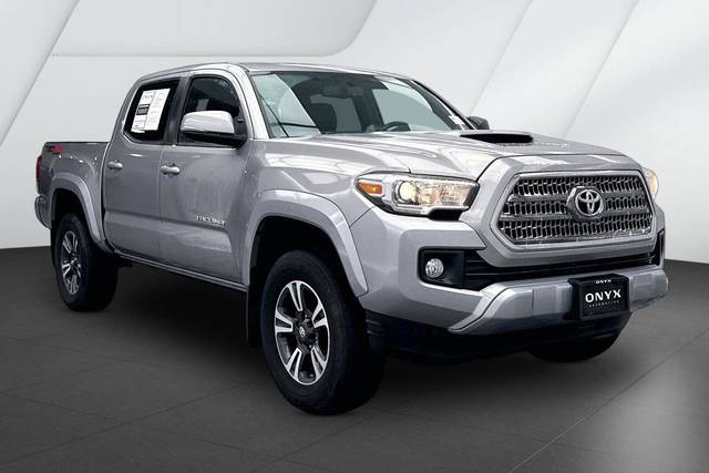 2017 Toyota Tacoma TRD Sport 4WD photo