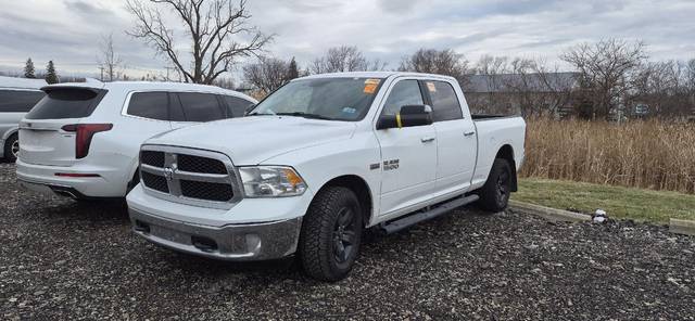 2017 Ram 1500 SLT 4WD photo