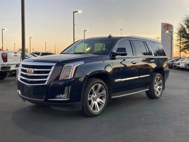2017 Cadillac Escalade Luxury RWD photo