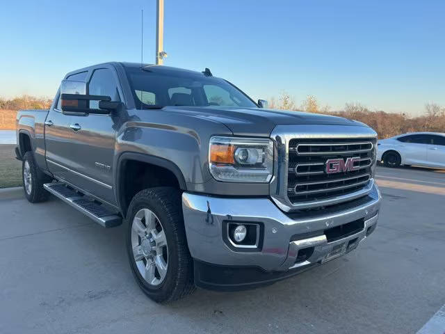 2017 GMC Sierra 2500HD SLT 4WD photo